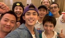 娱乐吃瓜当红小生,揭秘当红小生背后的娱乐吃瓜故事